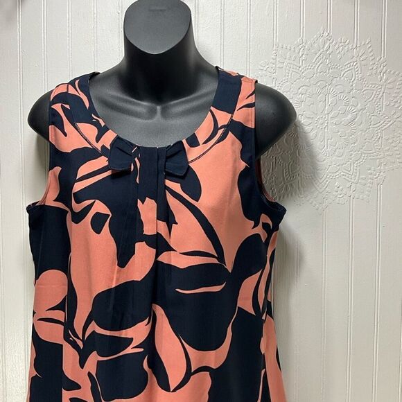 ANN TAYLOR Sleeveless Blouse - Picture 2 of 5